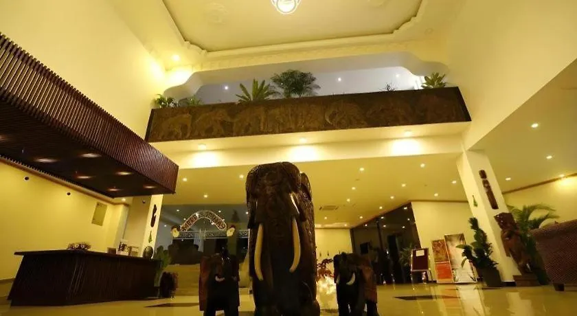 فندق رويال كانديان 4*, كاندي سريلانكا